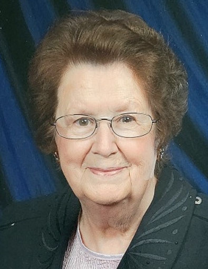 Mariette Pauline (Dewitte)  Young Profile Photo