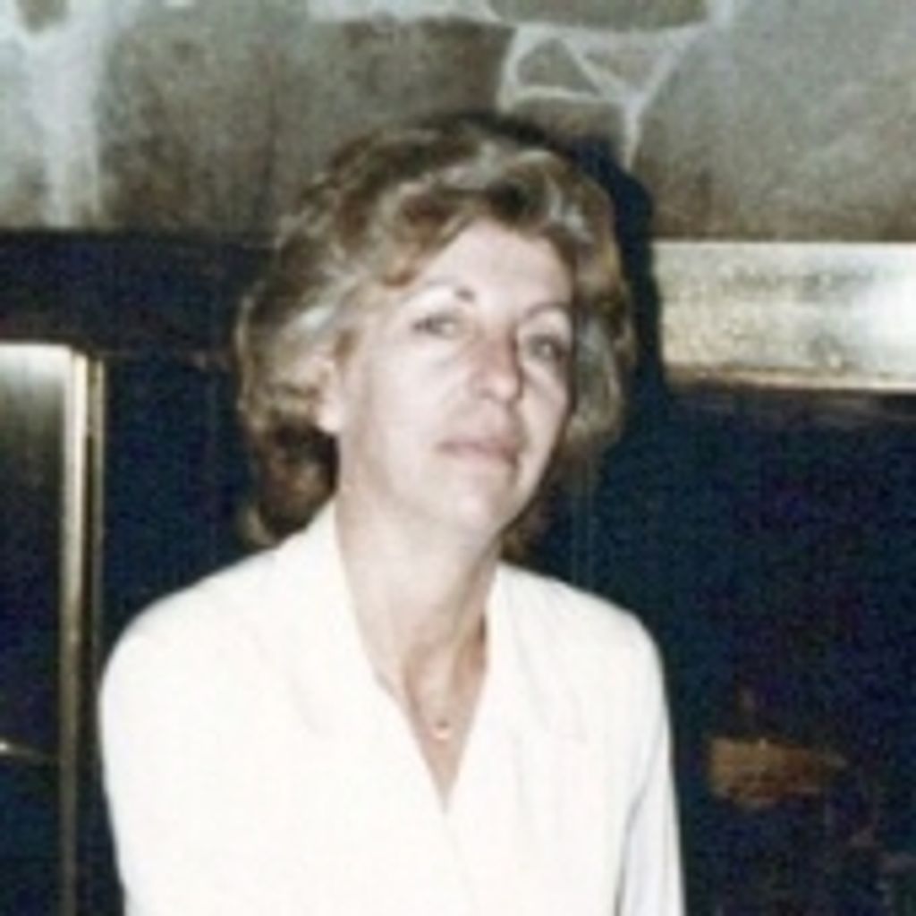 Evelyn Lois Mccauley