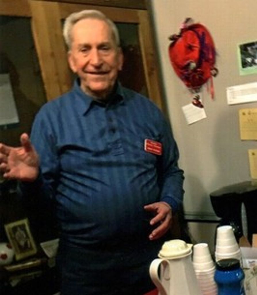 Henry " Hank" Kvintus