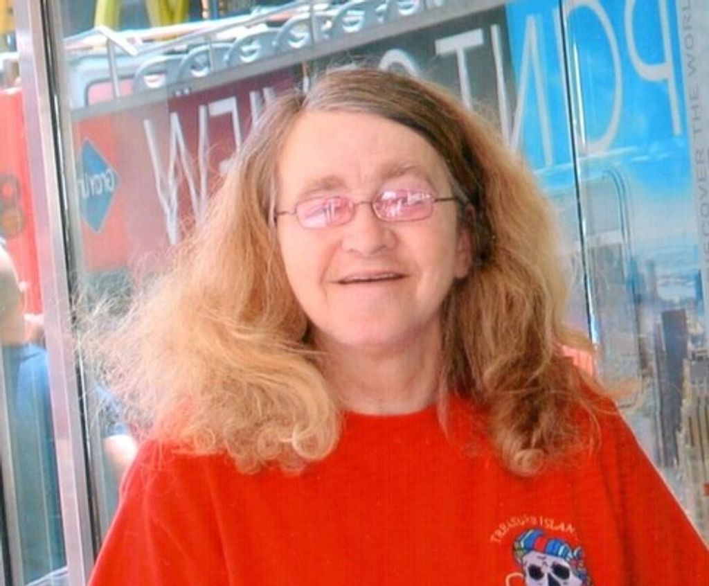 Donna J Mauzerol Profile Photo