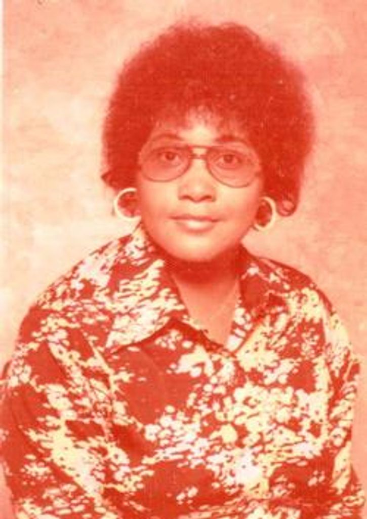 Yvonne Phillips Hines