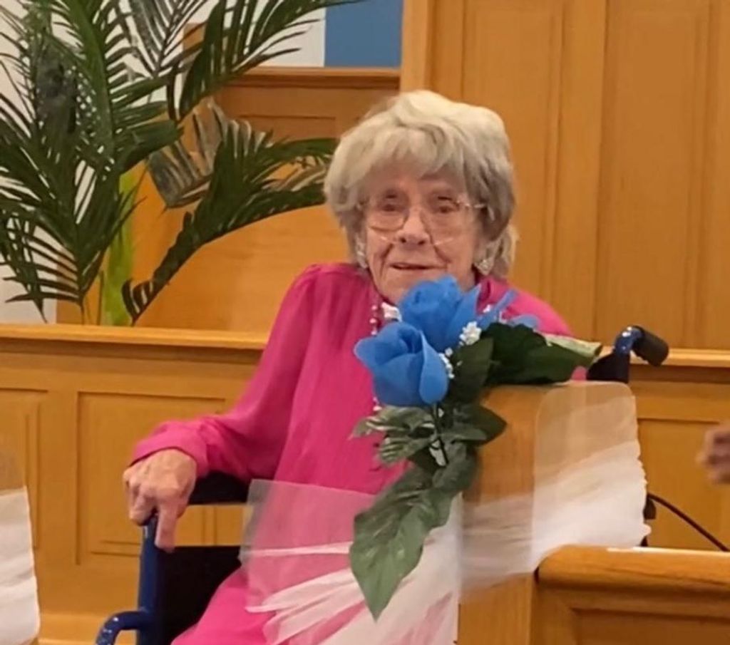 Betty Jeane Searls Profile Photo