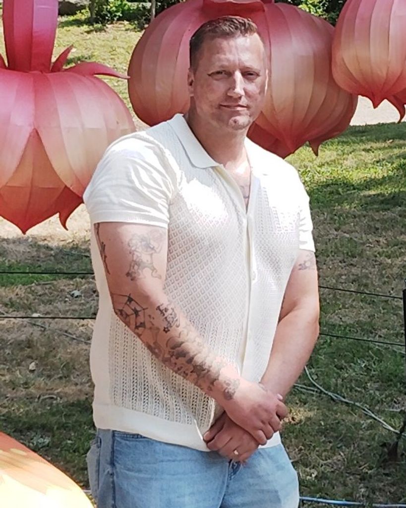 Dustin J. Grammer Profile Photo