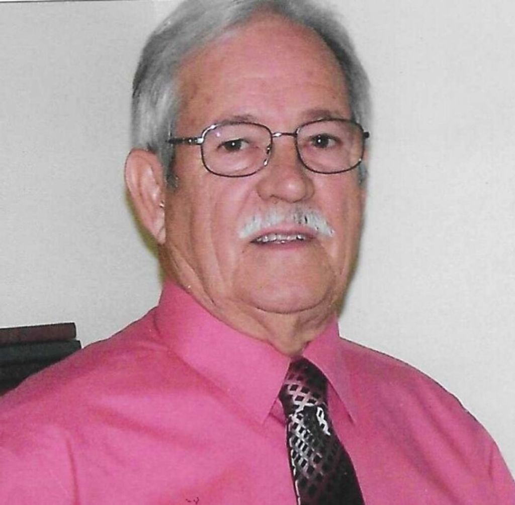 Lucian Watts Profile Photo