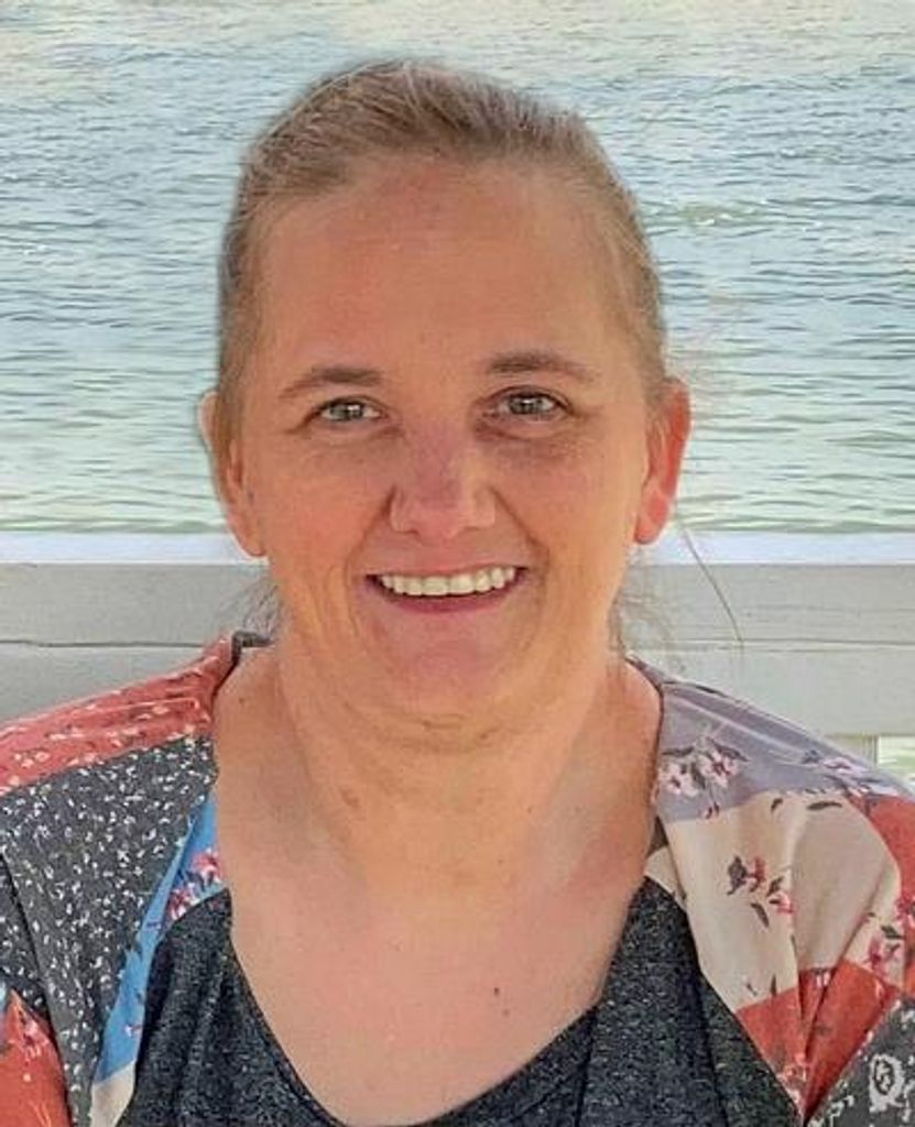 Lisa Marie Brouillette