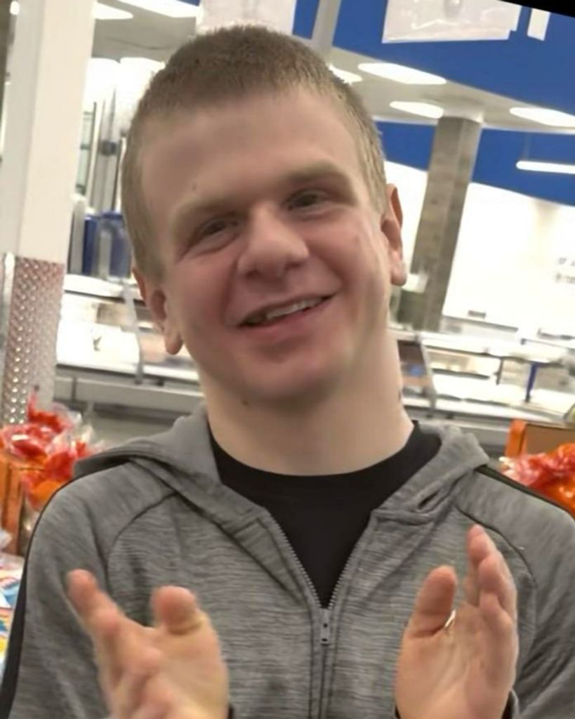 Noah James Burrow Profile Photo