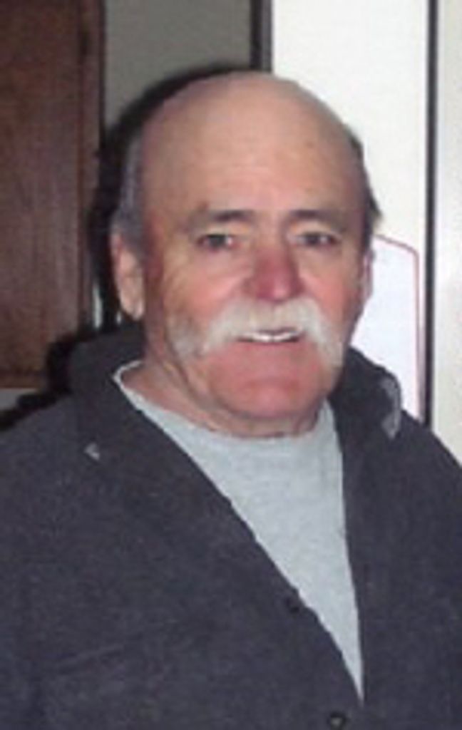 Lawrence W"Larry" Casavant