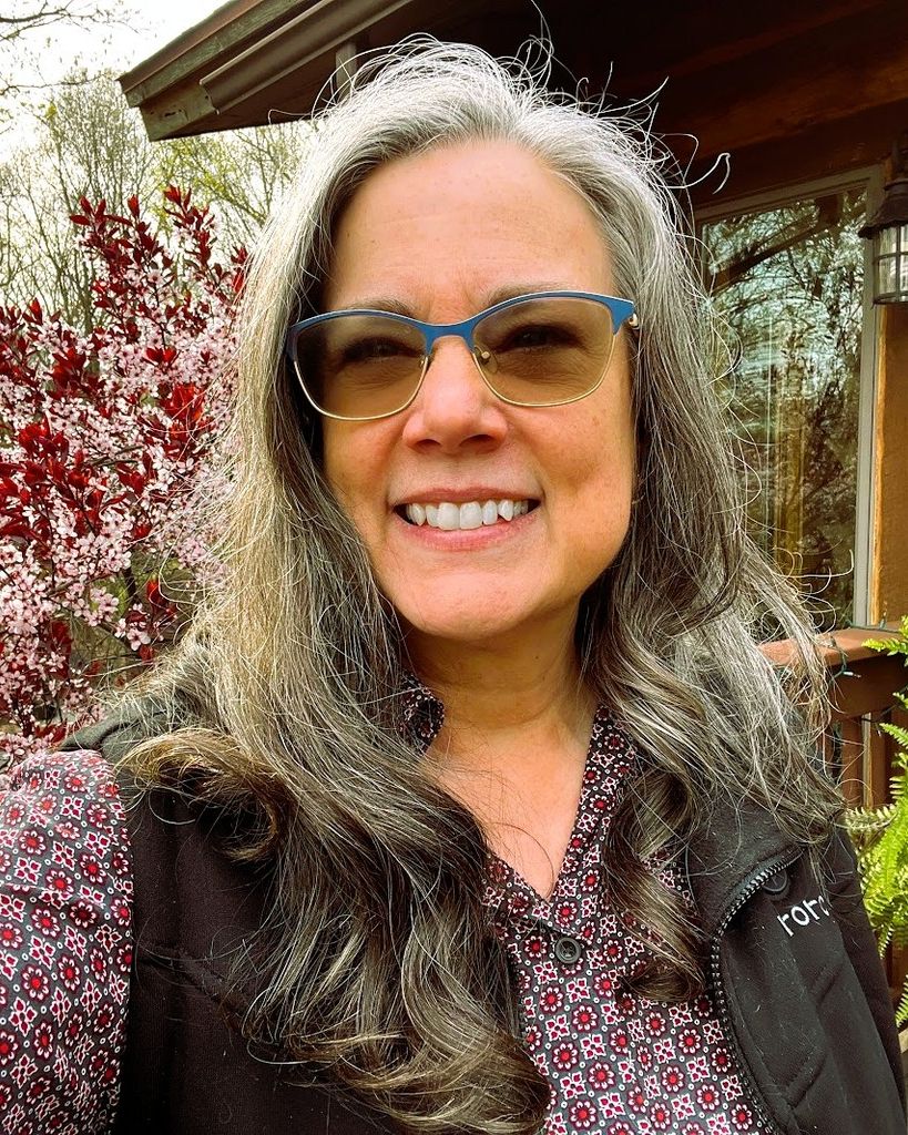 Cinamon Beth Kopicki Profile Photo