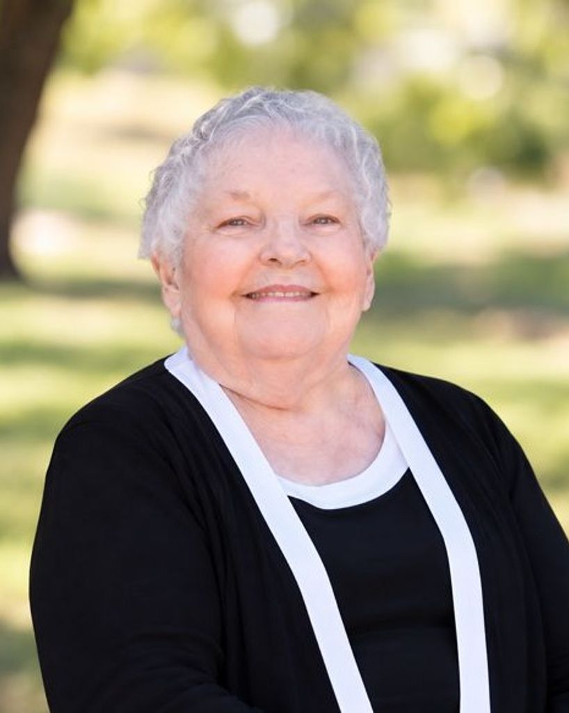 Zoa Ann Risdale Profile Photo