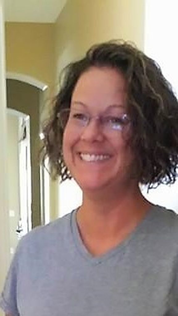 Jennifer Lynn Abrahamson Profile Photo