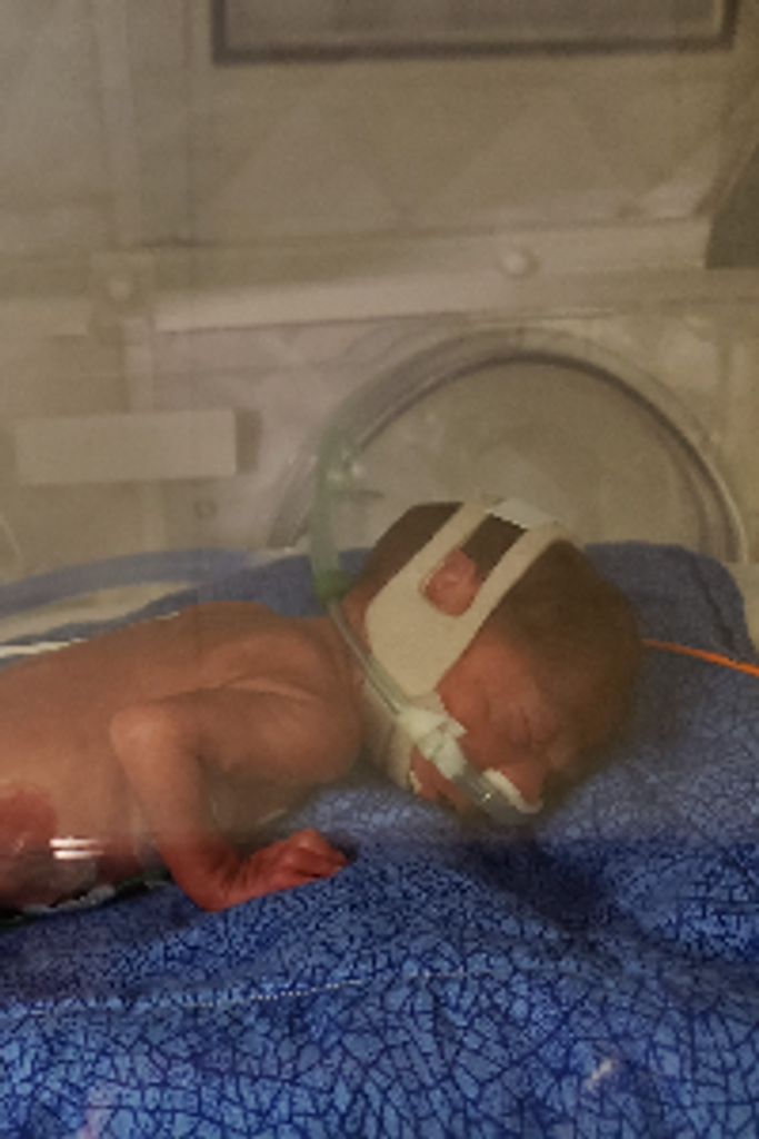 Baby Mason Bentley Hilow, 8 Days