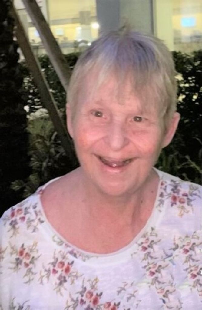 Donna Mae White Profile Photo