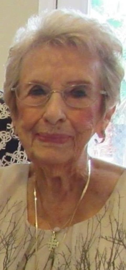 Roma Julia Cox