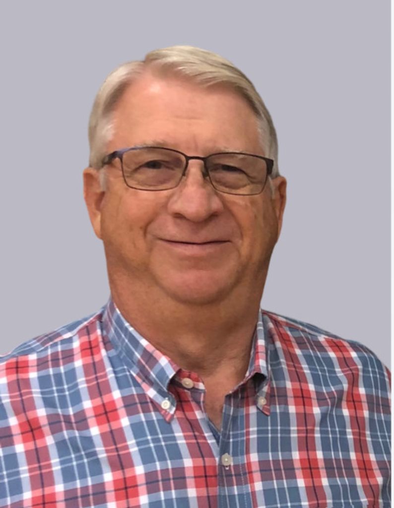 Lynn Randall Ward Profile Photo