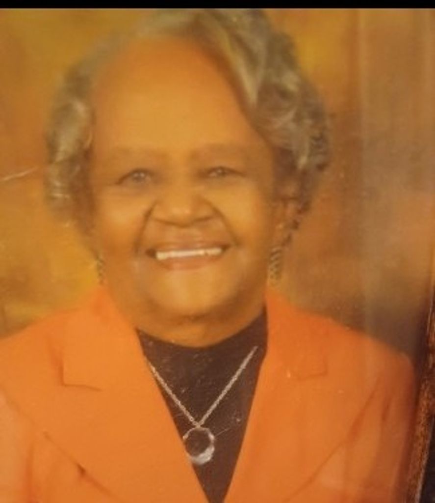 Lizzie Delores Bester Profile Photo