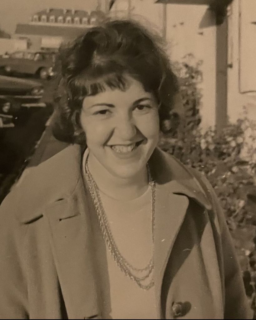 Genevieve Maryann MacLaughlin