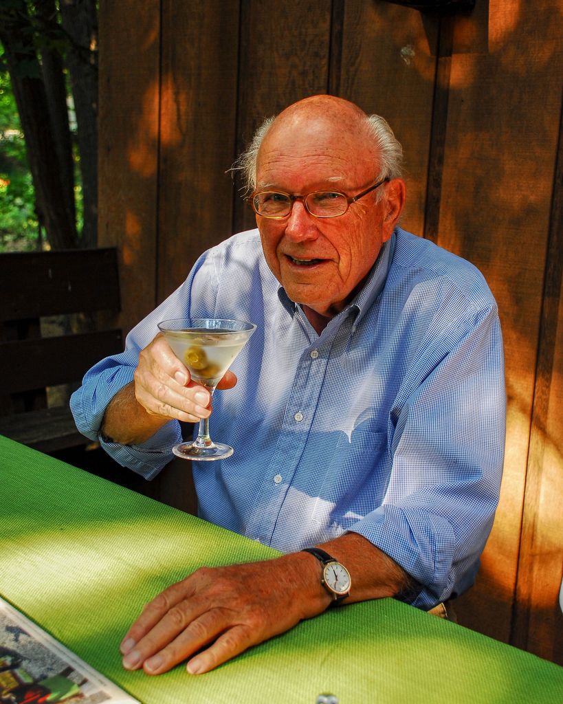 Robert Hendrickson Profile Photo
