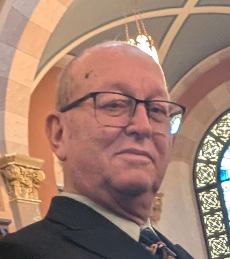 Dwayne Lewis Profile Photo