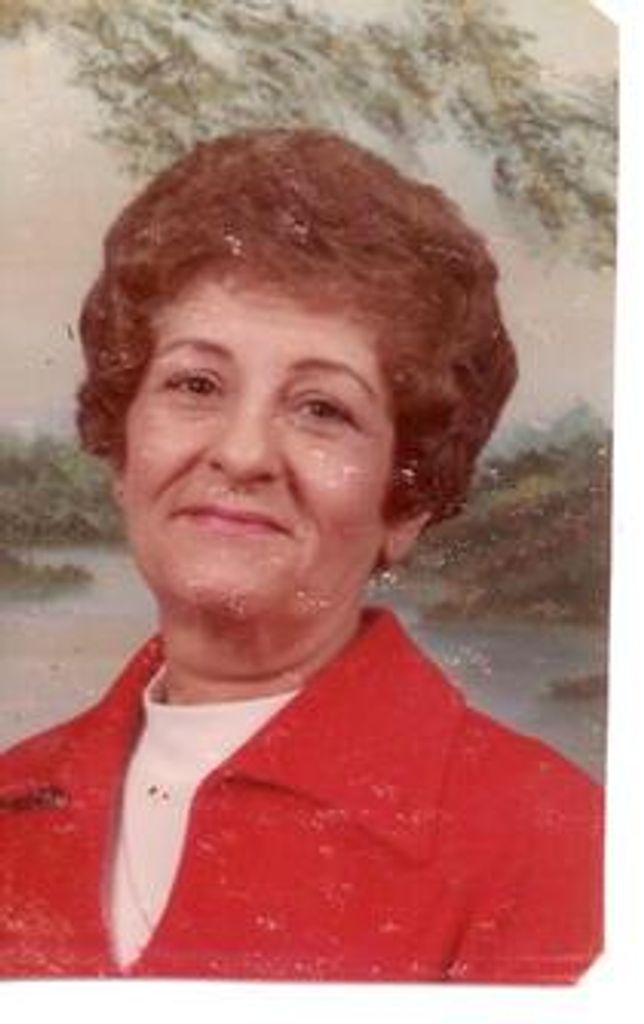 Dolores "Dee" (Lillo)  Hughes