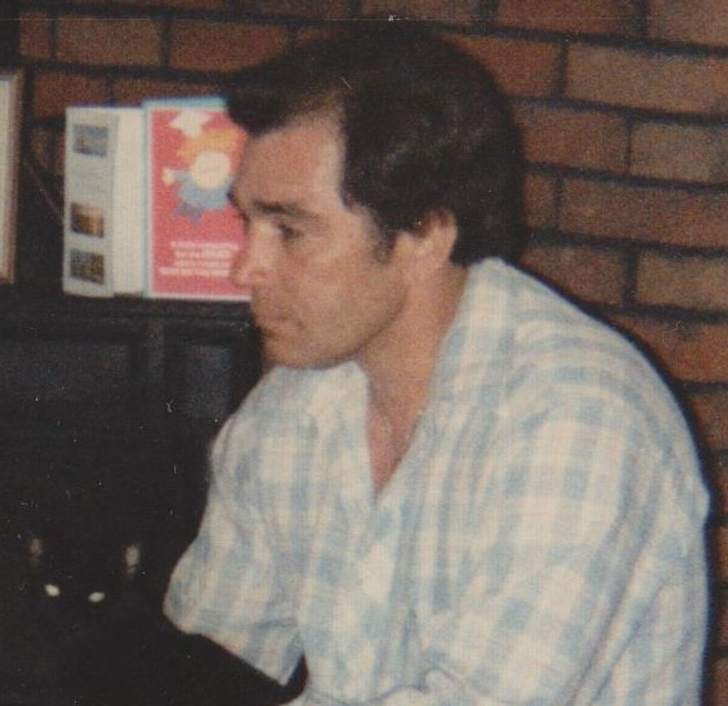 Robert M. Traylinek
