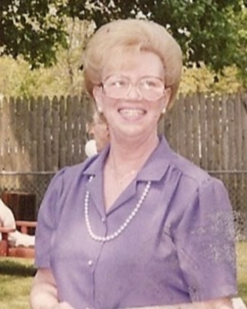 Theresa Hora Profile Photo