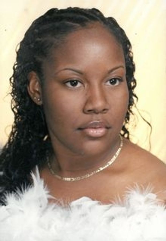 Ms Kimberley Spence