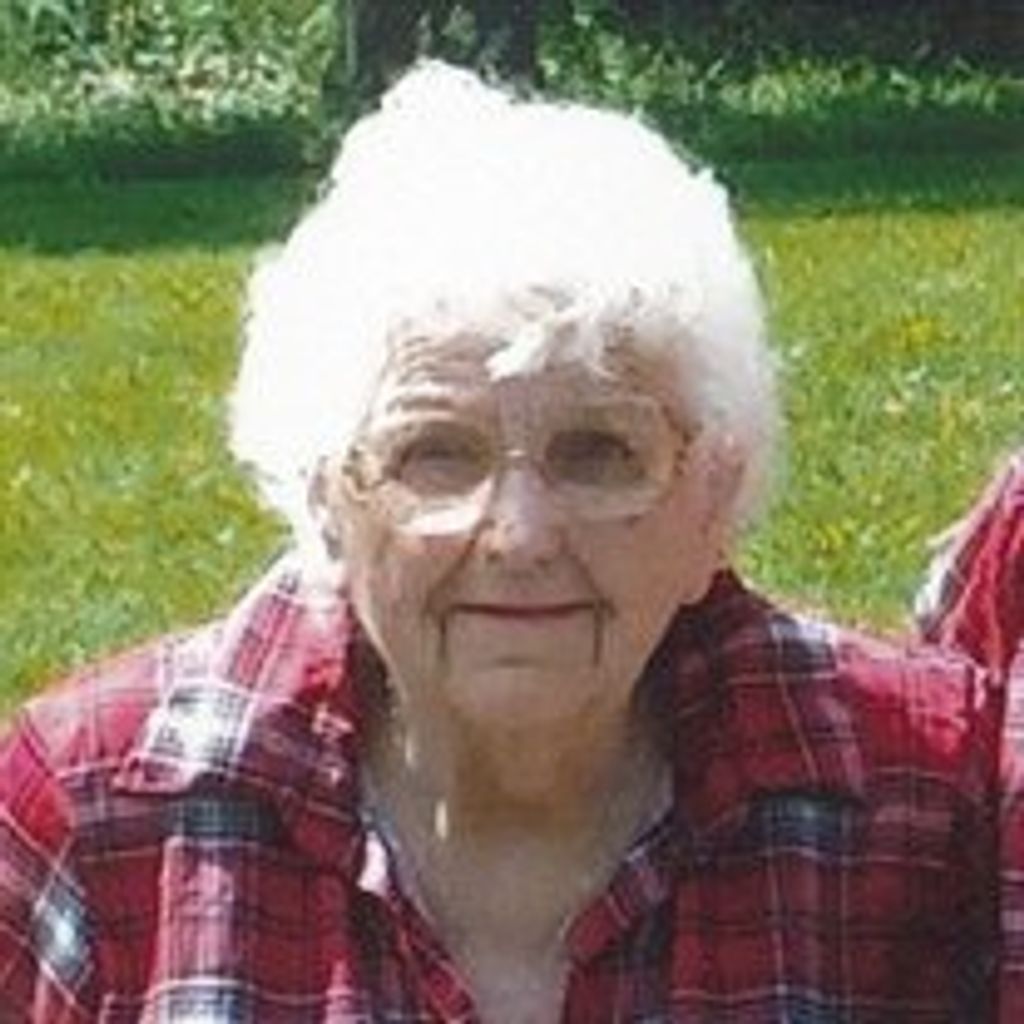 Donna  Lee Francis