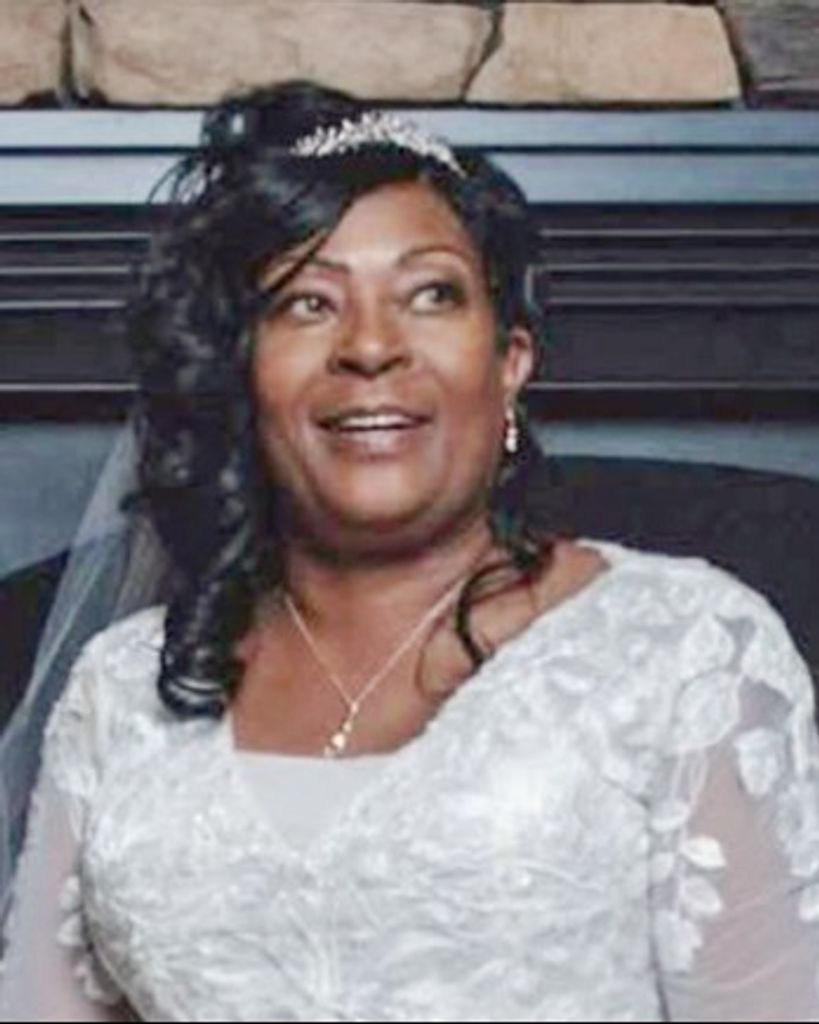 Lora Ann Jones (Cabbil-Helm) Profile Photo