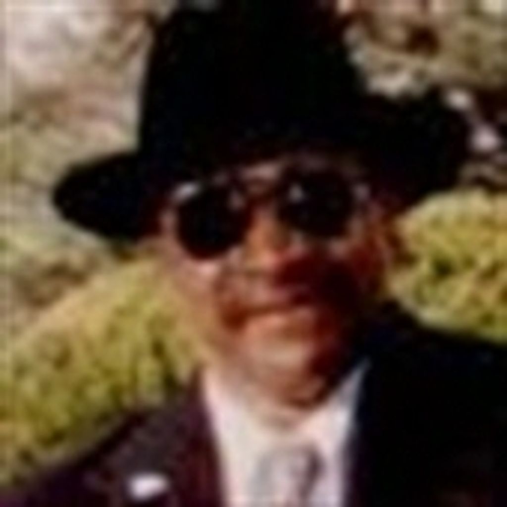 Mr.  Geoffrey Gholston