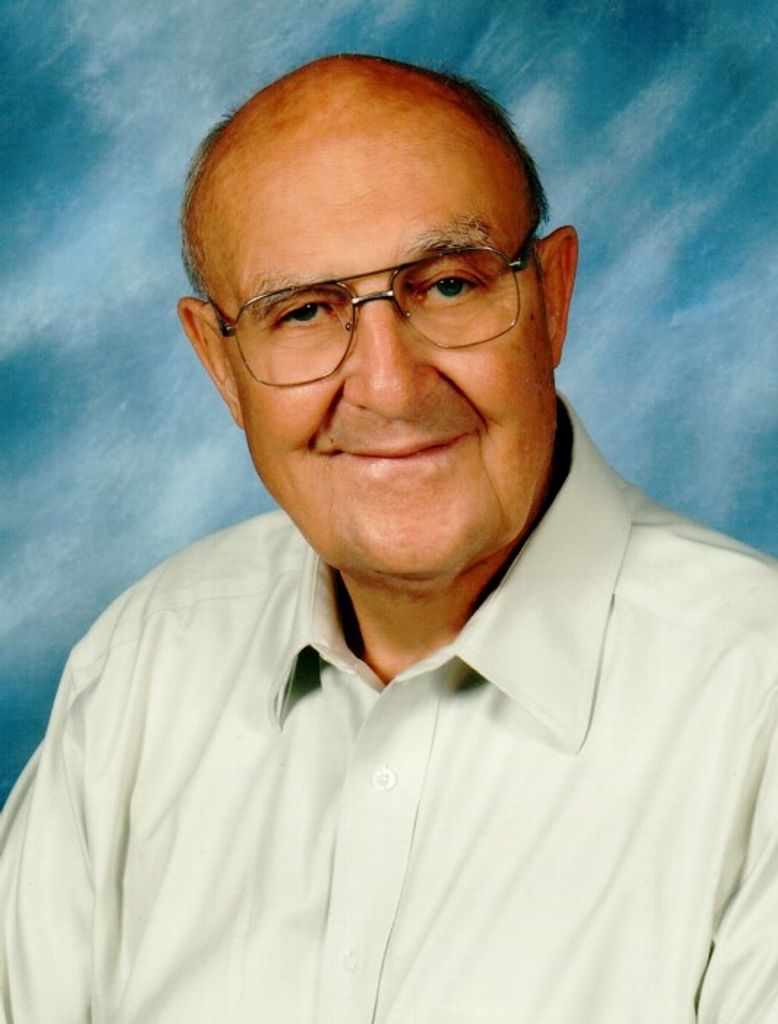Earl W. Roth Profile Photo