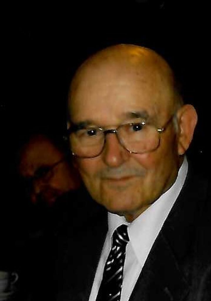 Victor Stracqualursi Profile Photo