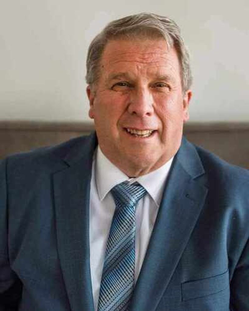 Michael Dean Hiatt Profile Photo