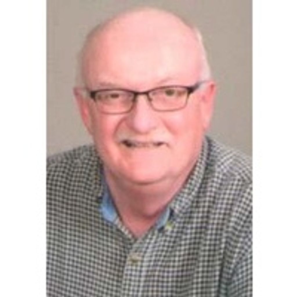 Robert "Bob" Staloch