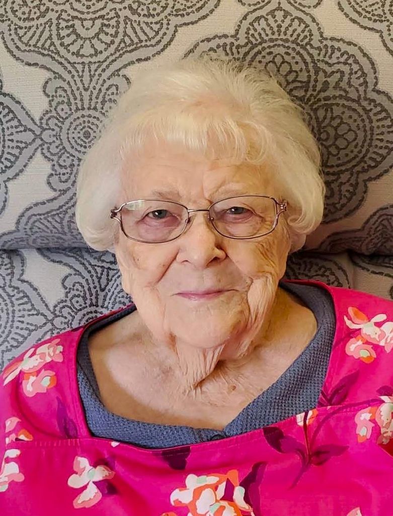 Arlene Mae Lewis Profile Photo