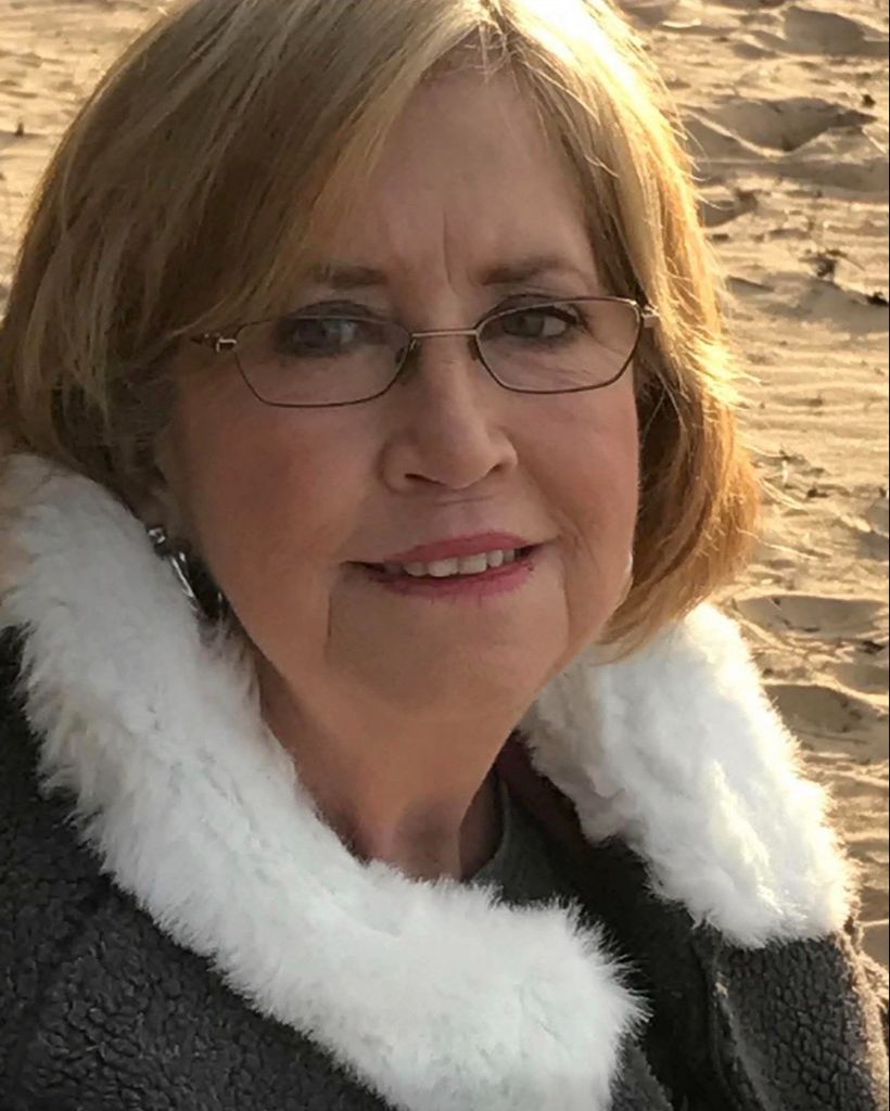 Nan Elizabeth Young-Loescher Profile Photo