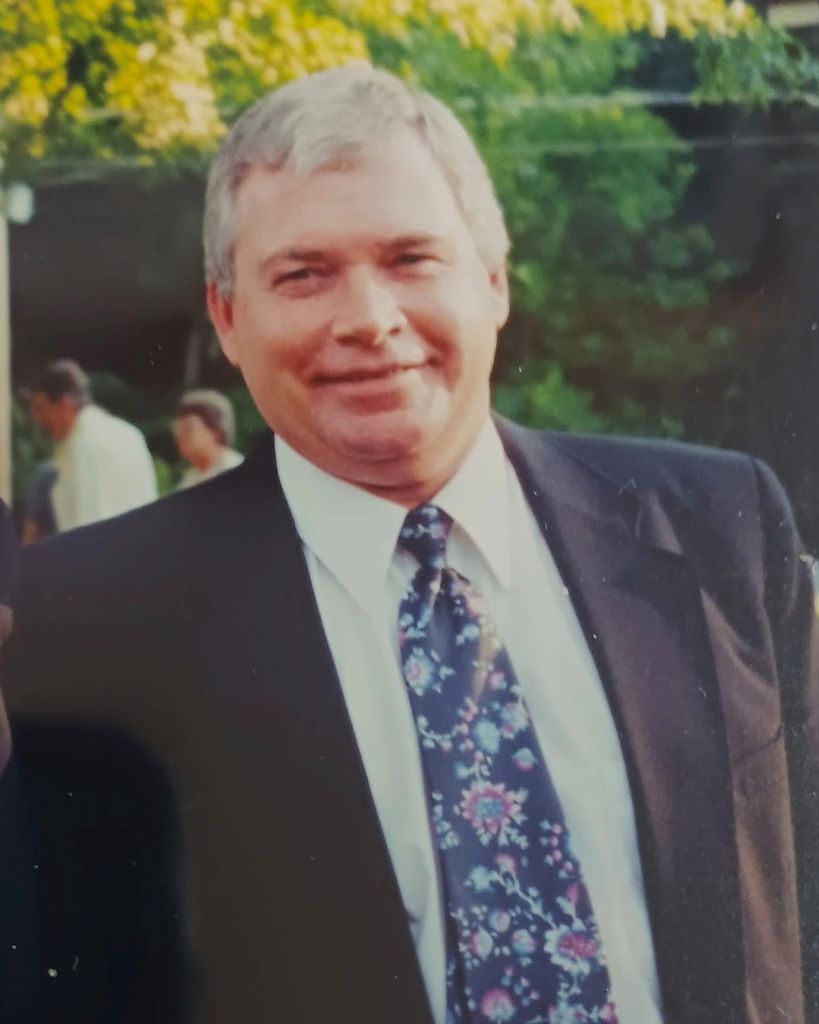 Robin William Overby Profile Photo