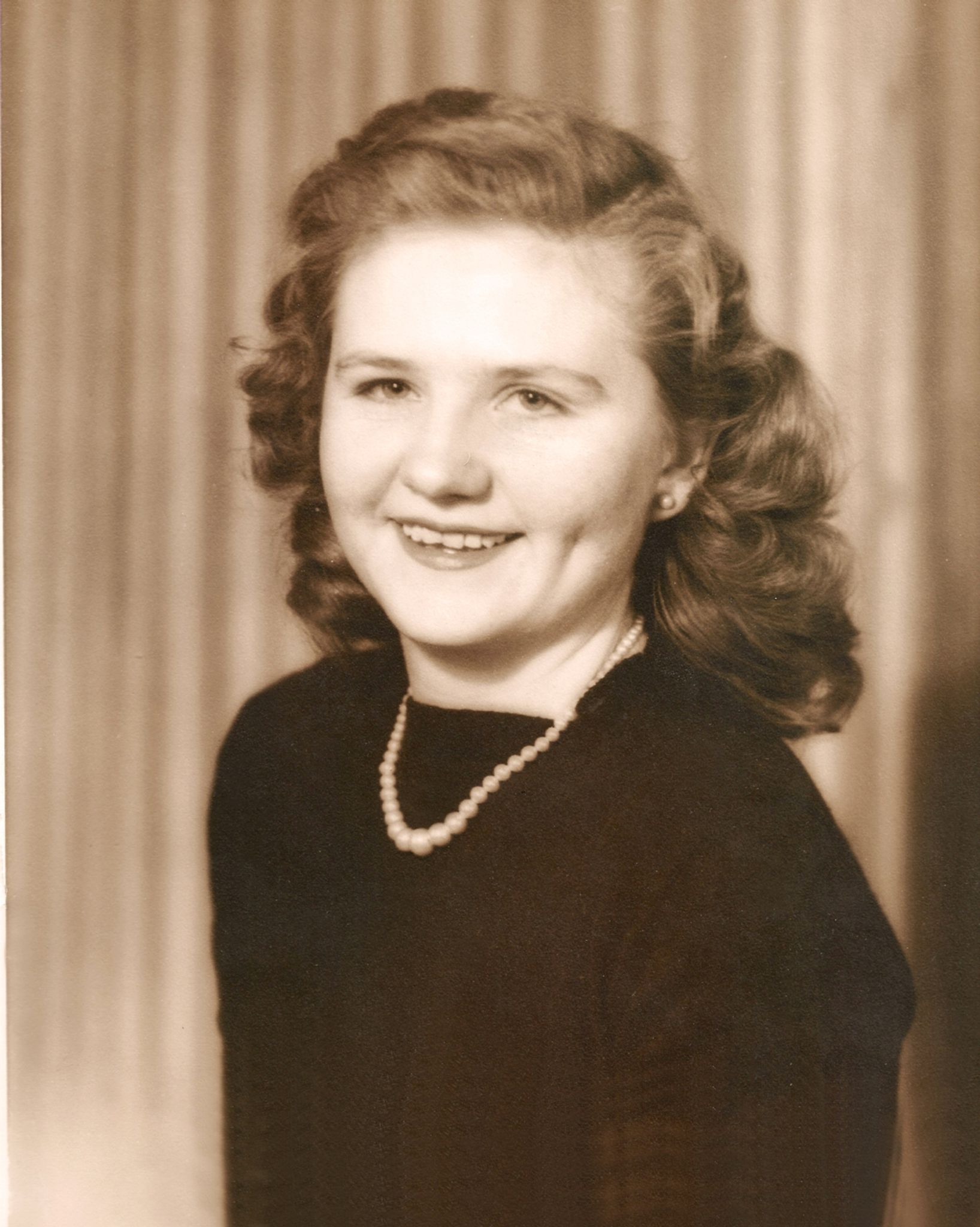 Mona L. (Jones)  Dees photo gallery image 1 of 3