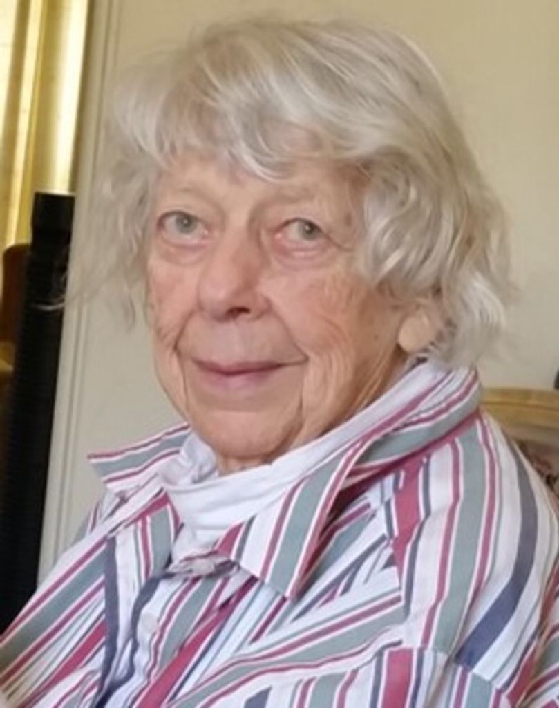 Estelle Nash Profile Photo