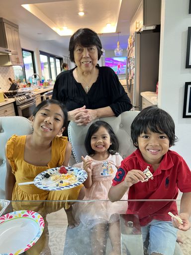Cecilia Zapanta photo gallery thumbnail 2 of 100