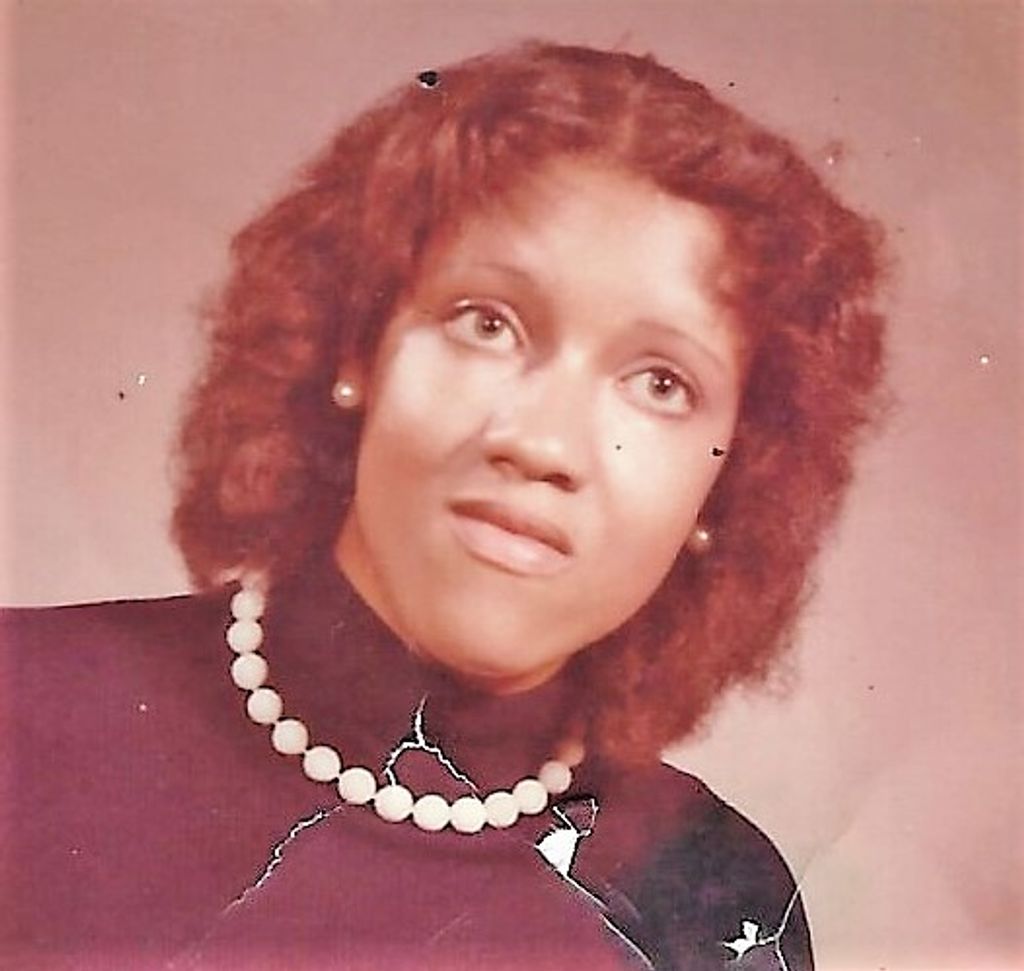 Donna Marie Hill Profile Photo