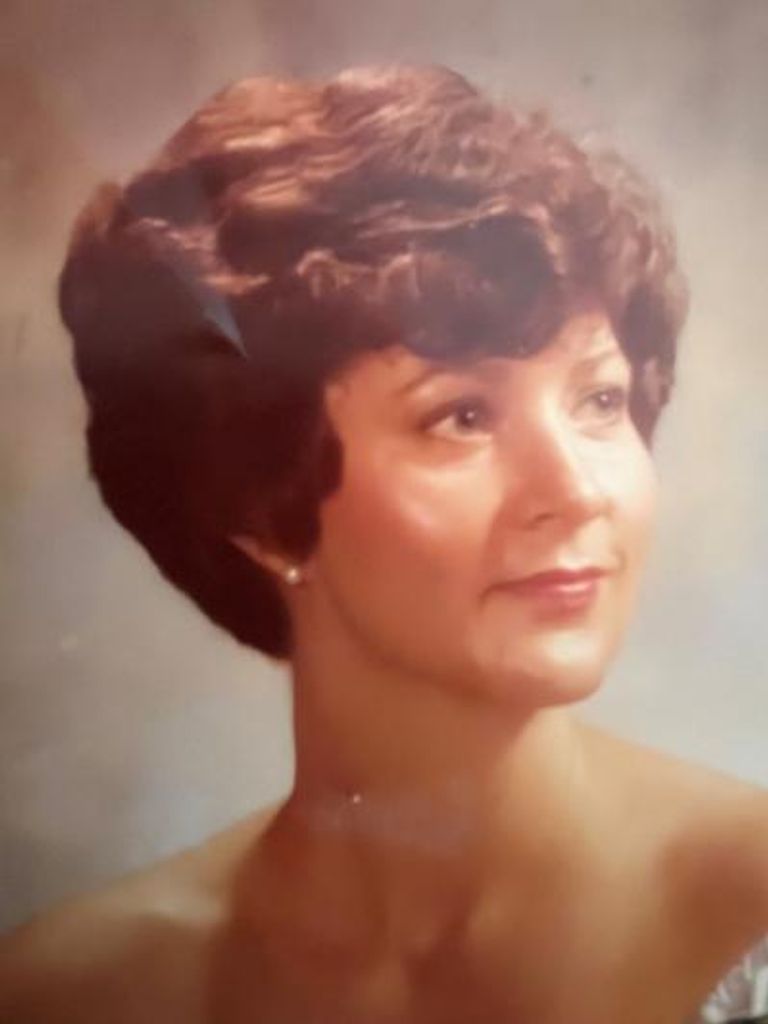 Sue Ellen Jones Profile Photo