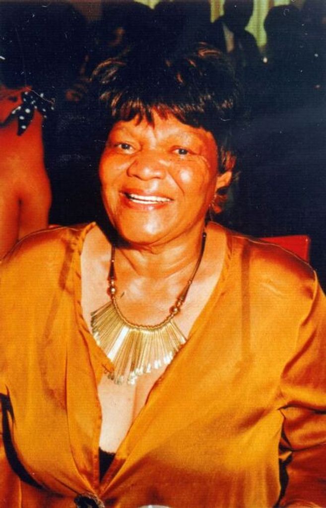 Betty Rhea