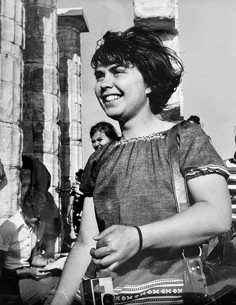 Cora Sanders