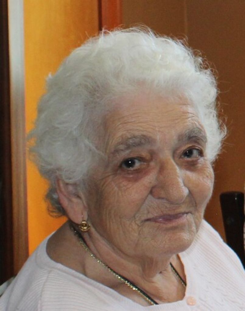 Mary Oliveira Profile Photo