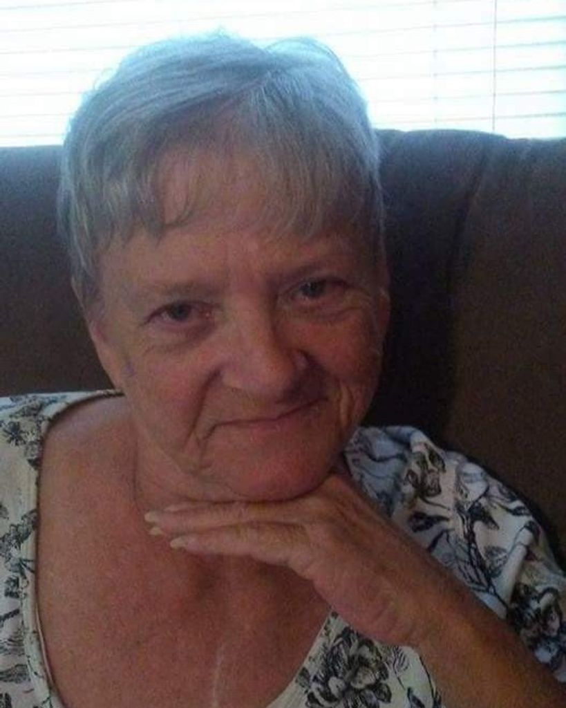 Candy Battenhausen Profile Photo