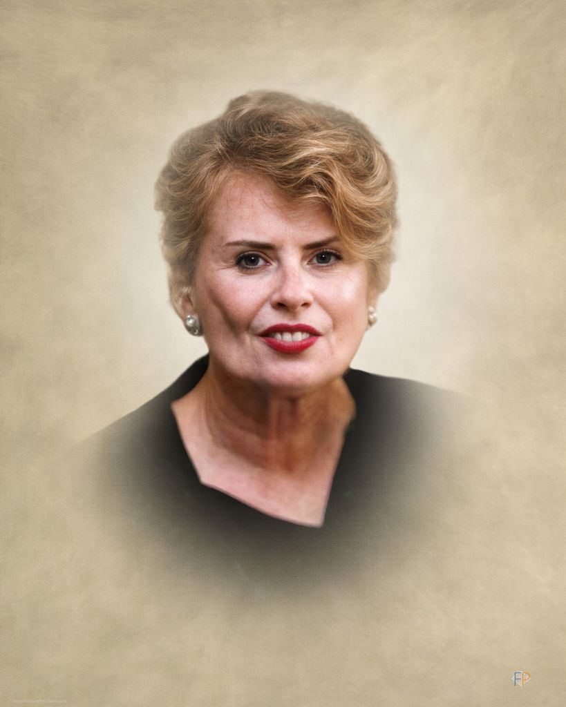 Theresa Webb Profile Photo