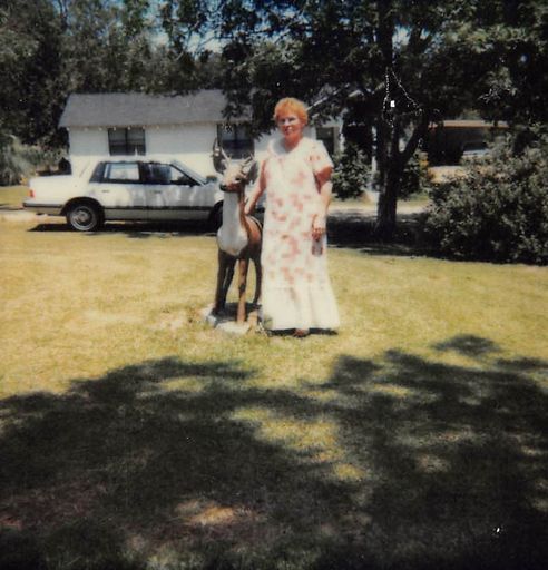 Jeanne Leona Oskins photo gallery thumbnail 39 of 90