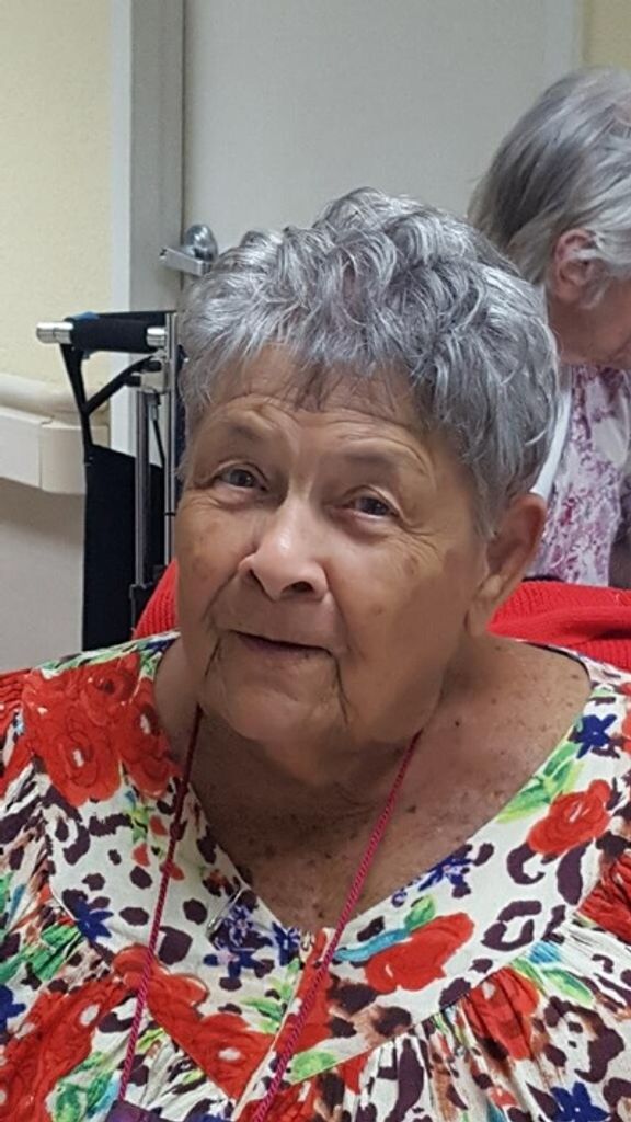 Helen T Russell Profile Photo