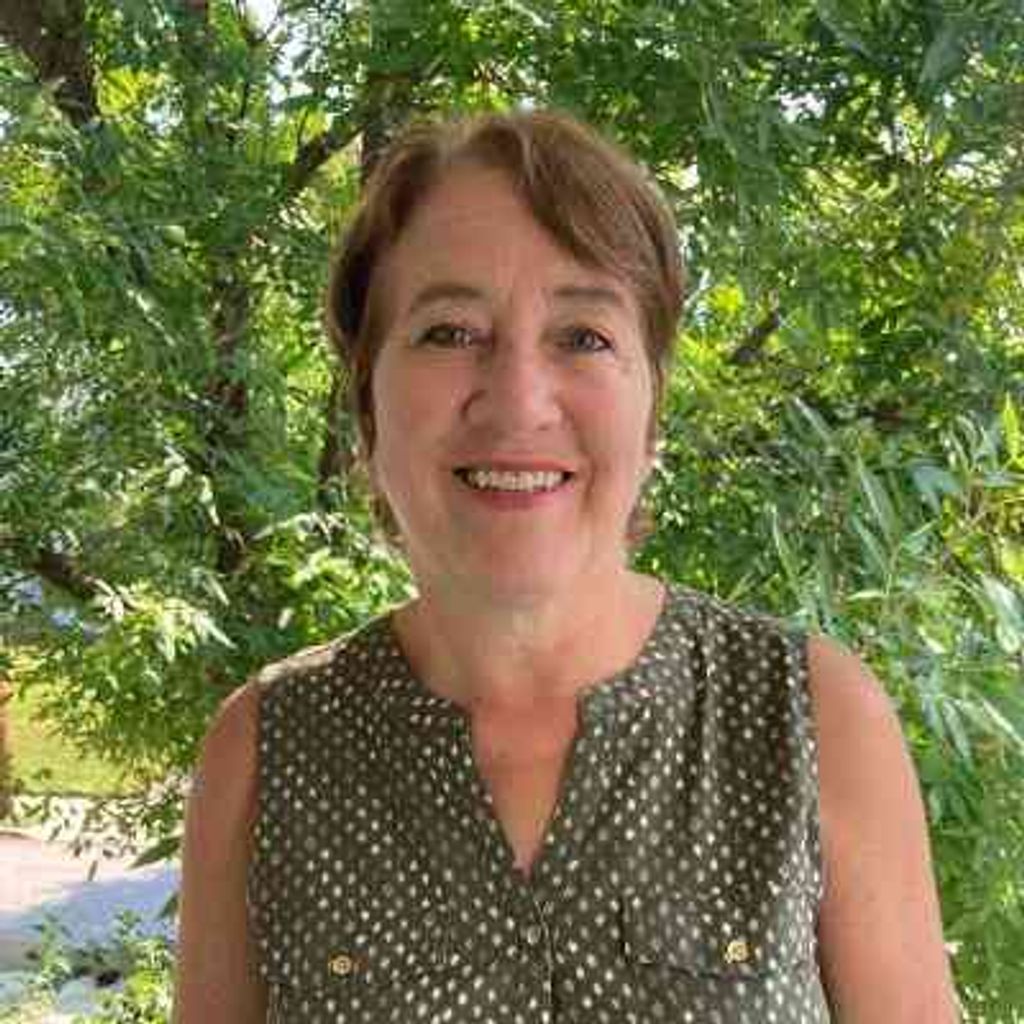 Ellen Joan Peixoto Profile Photo