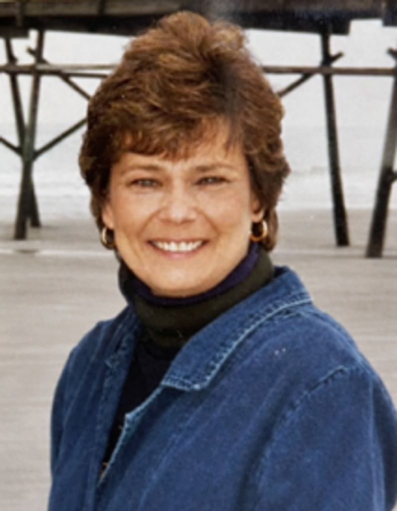 Lynn Carol (Panettiori)  Errickson Profile Photo